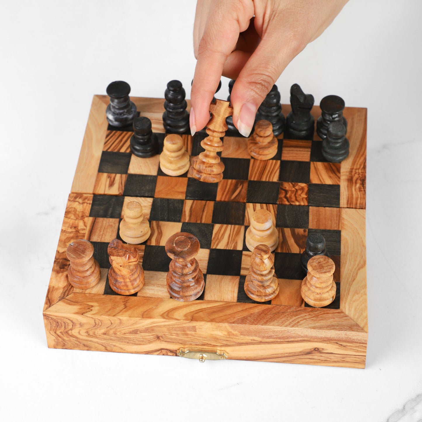 OliveWood Folding Chess Set With Storage and Chess Pieces - Artisraw Tunisie