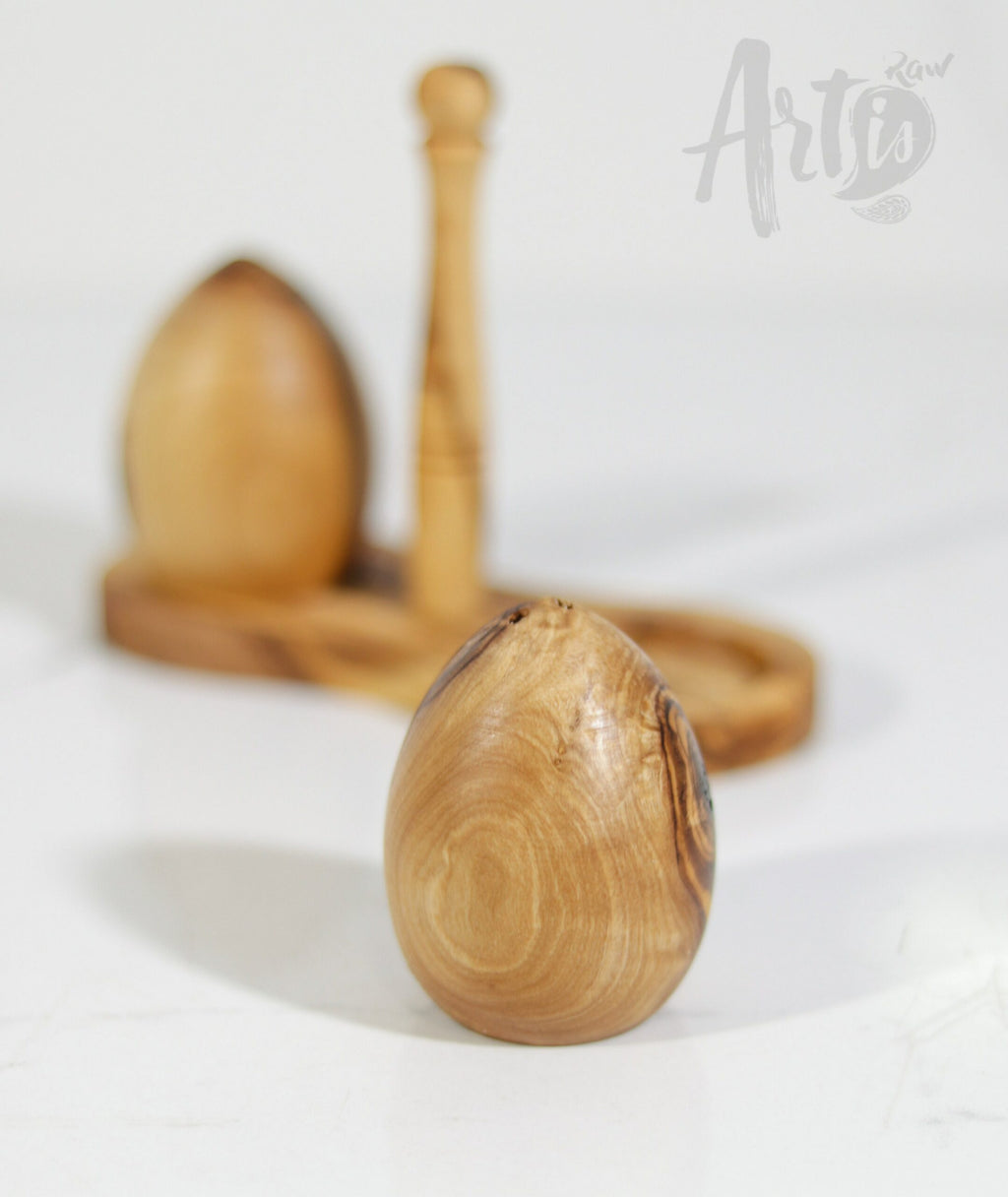 Salt and pepper shakers with Holder