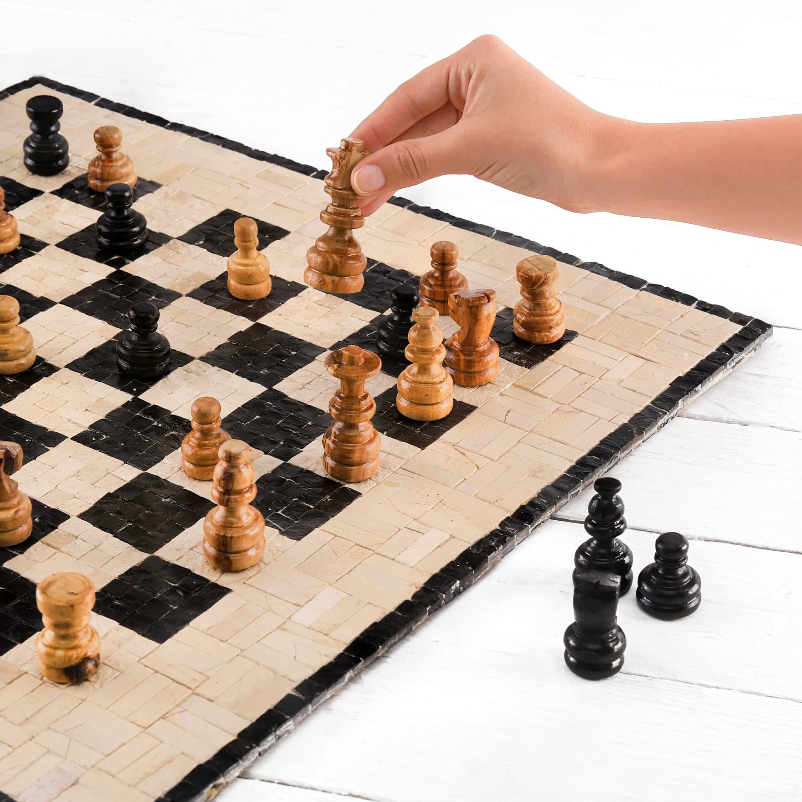 Elegant Marble Chess Set,Wood Carved Chess Pieces