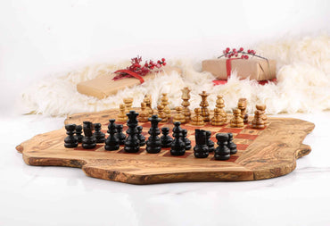 Olive Wood Chess Set with Irregular Rustic Board – Handcrafted Rustic Elegance