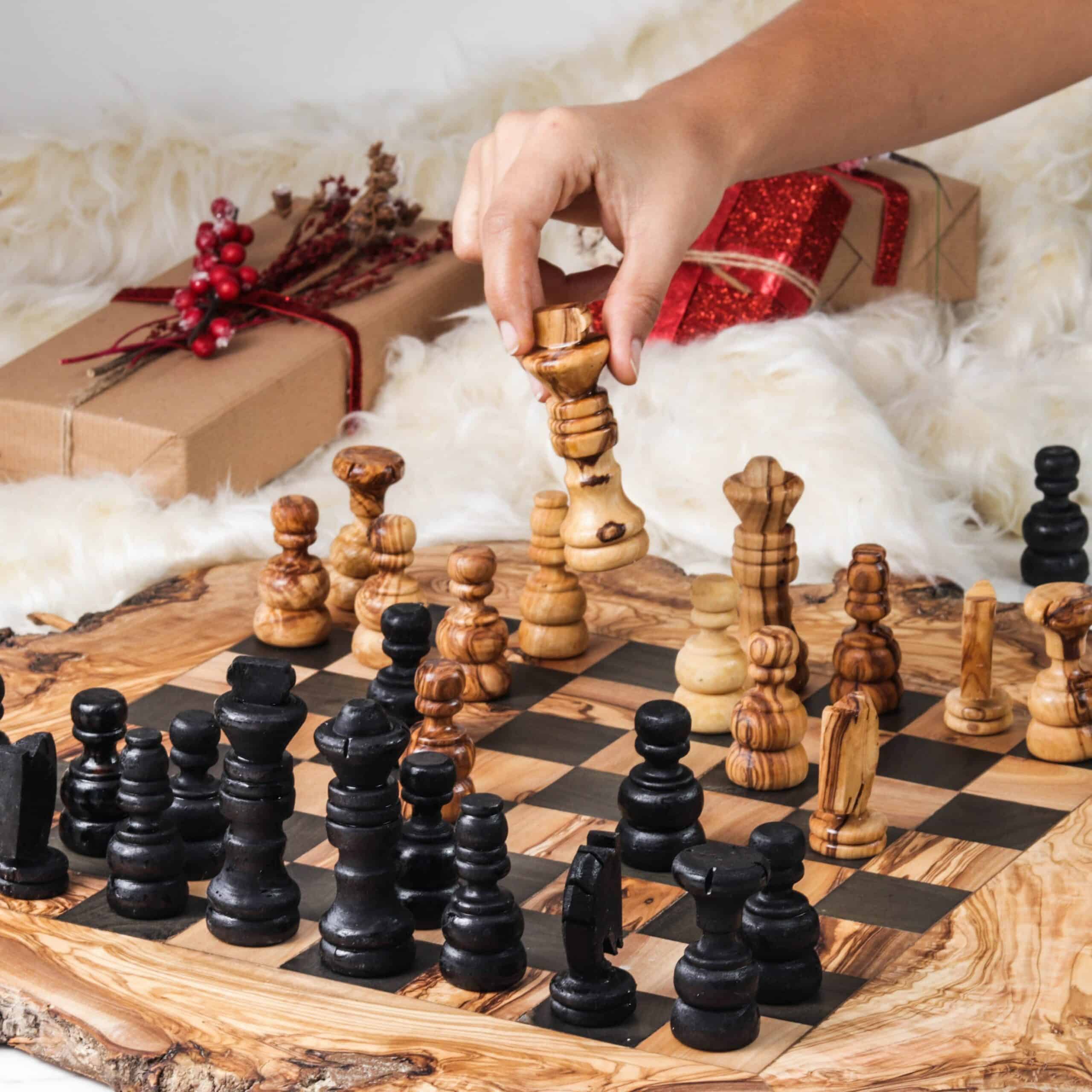 Olive Wood Chess Set with Irregular Rustic Board – Handcrafted Rustic Elegance