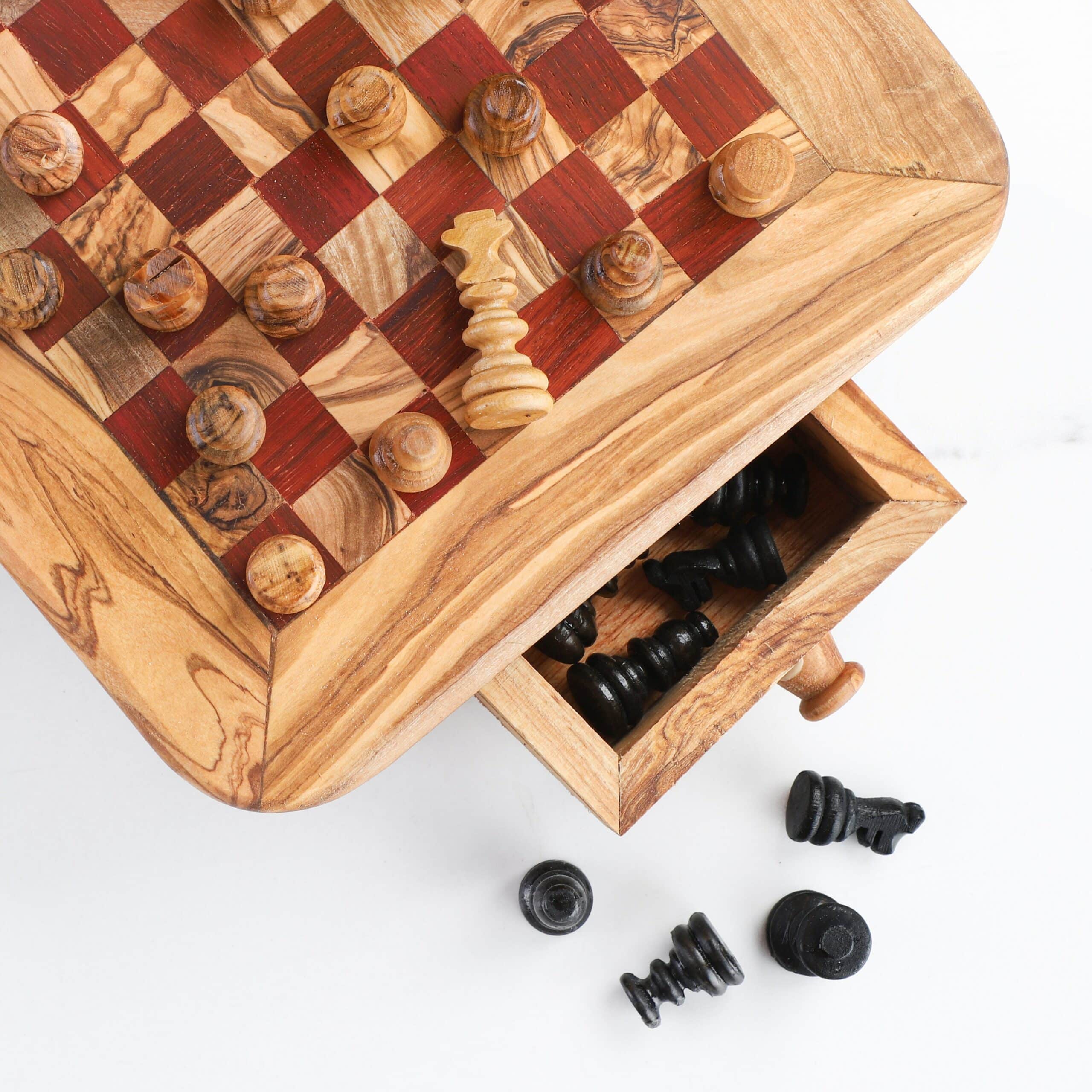 Wooden Chess Set with Storage and Chess Pieces