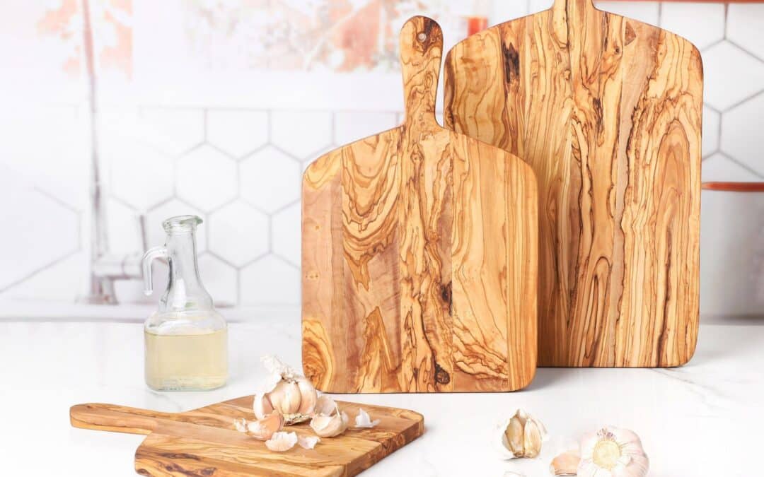 Set of 3 Olive Wood Cutting Boards with Handles