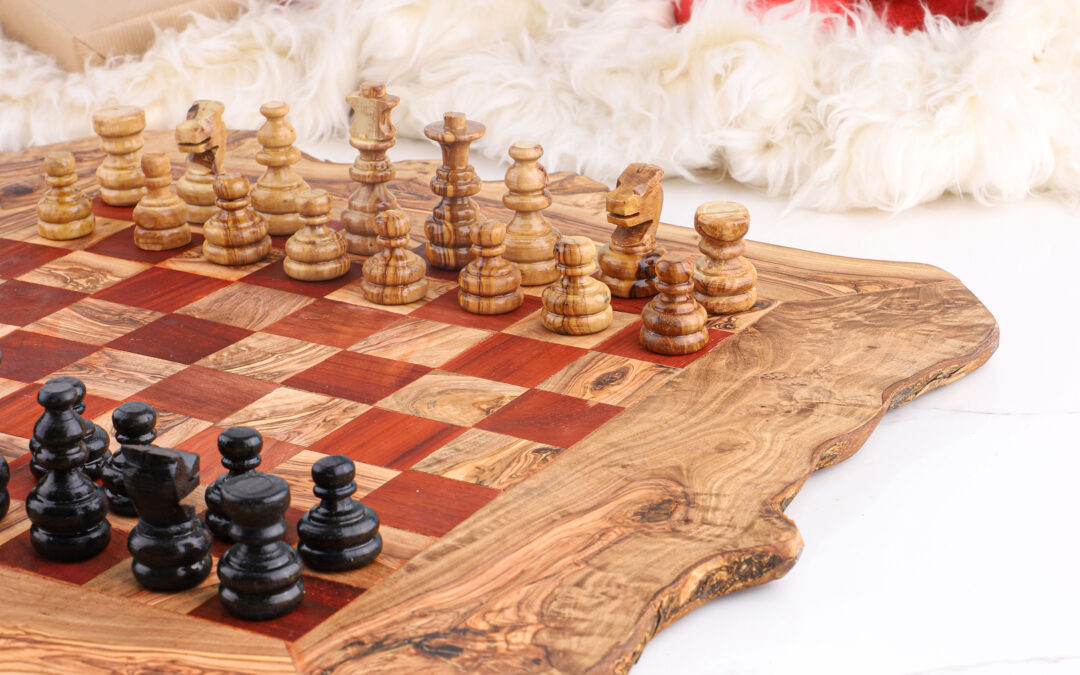 Wooden Chess Set with Rustic Rough Edges Red